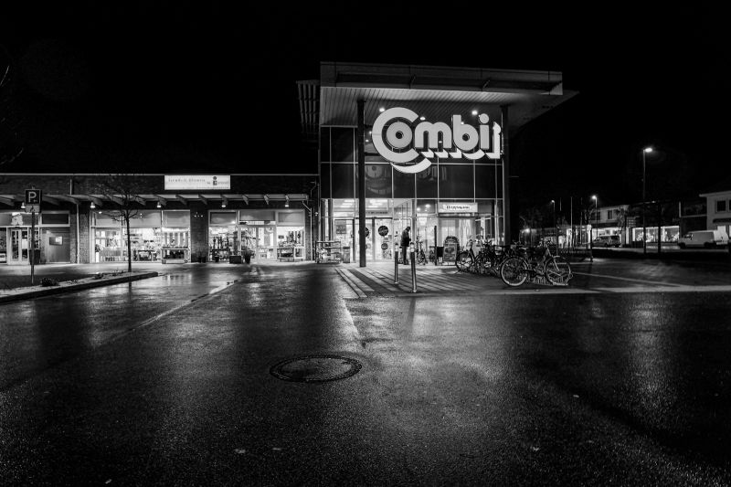 combi market